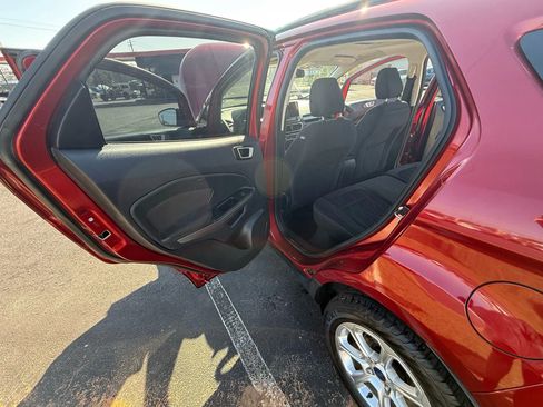 Used 2018 Ford EcoSport SE w/ SE Convenience Package image 17