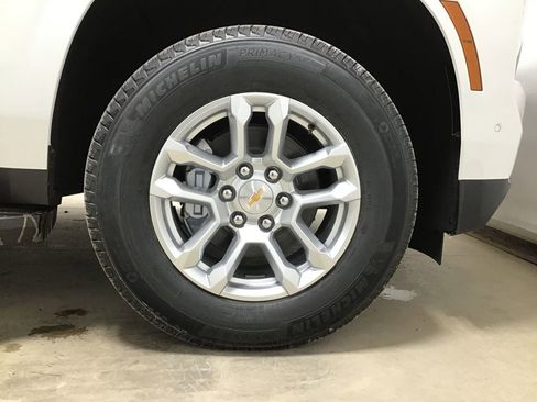 New 2026 Chevrolet Tahoe LS image 35