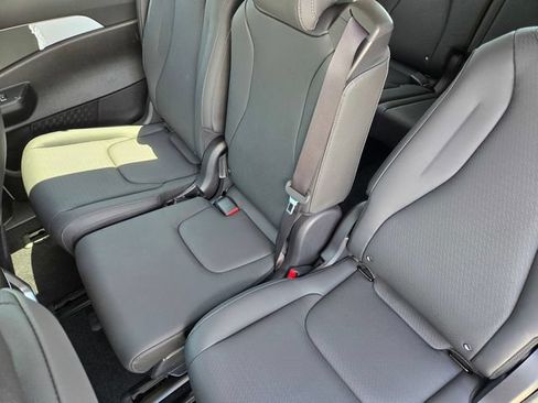 New 2026 Kia Carnival SX Prestige FWD image 20