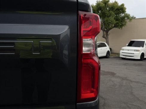 Used 2021 Chevrolet Silverado 1500 LT Trail Boss AWD/4WD image 23