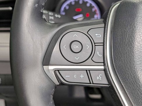 Used 2021 Toyota Camry XLE image 35