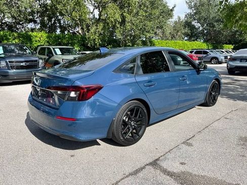 Used 2025 Honda Civic Sport image 6