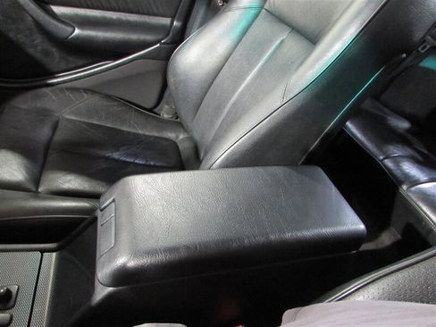 Used 1999 Mercedes-Benz C 280 Sedan image 25