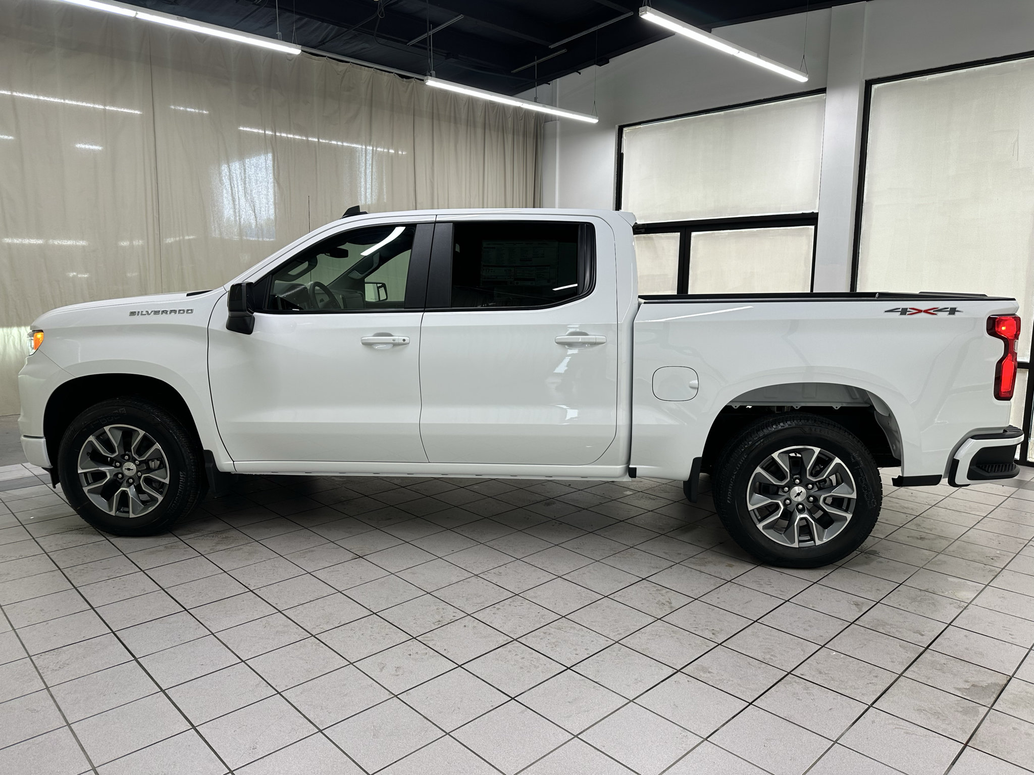 New 2026 Chevrolet Silverado 1500 RST AWD/4WD image 11