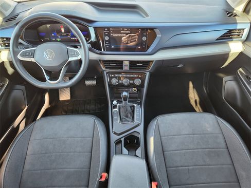 Used 2024 Volkswagen Taos SE image 27