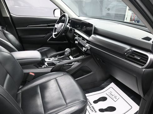 Used 2024 Kia Telluride S w/ S Sunroof Package AWD/4WD image 33