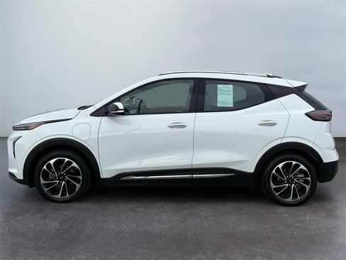 Used 2023 Chevrolet Bolt EUV Premier image 6