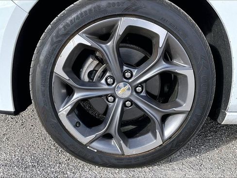 Used 2023 Chevrolet Malibu LT image 9