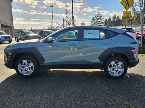 New 2026 Hyundai Kona SE image 4