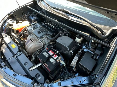 Used 2013 Toyota RAV4 LE FWD image 34