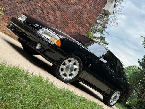 Used 1993 Ford Mustang Cobra RWD image 4