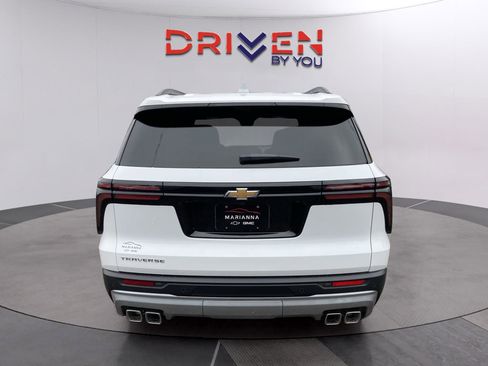 New 2026 Chevrolet Traverse LT w/ Sun and Wheel Package image 4