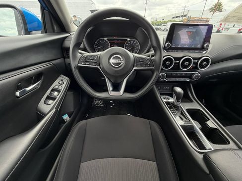Used 2025 Nissan Sentra SV FWD image 14