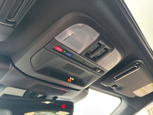 Used 2025 Subaru Crosstrek 2.5i Wilderness w/ Crosstrek Mirror Package image 33