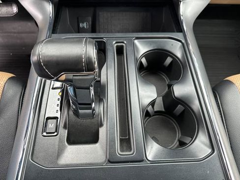 Used 2022 Ford F150 Lariat w/ Max Trailer Tow Package image 33