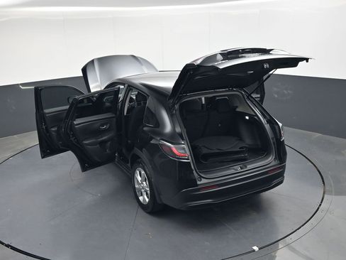 Used 2025 Honda HR-V LX image 36