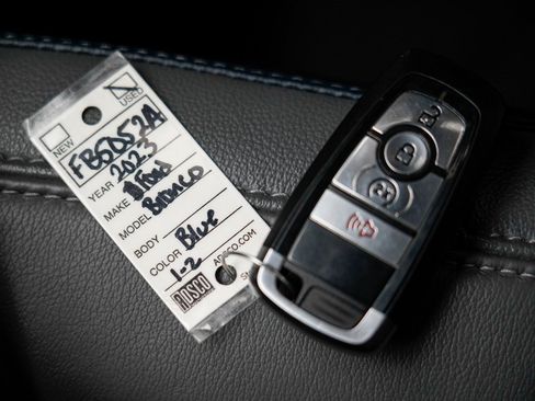 Used 2023 Ford Bronco Outer Banks image 34