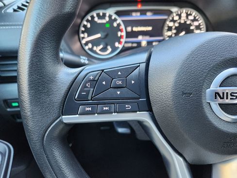 Used 2023 Nissan Sentra SV image 31