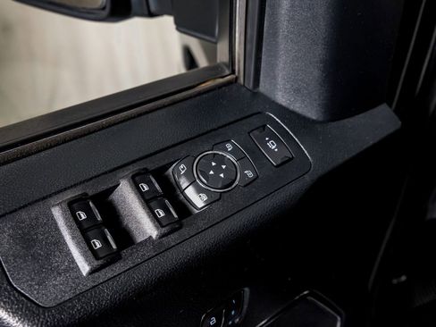 Used 2019 Ford F350 Lariat w/ Chrome Package image 33