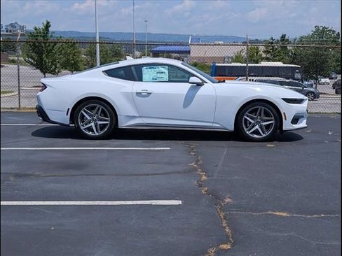 New 2025 Ford Mustang Coupe image 3