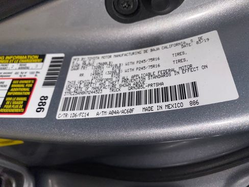 Used 2019 Toyota Tacoma SR5 AWD/4WD image 27