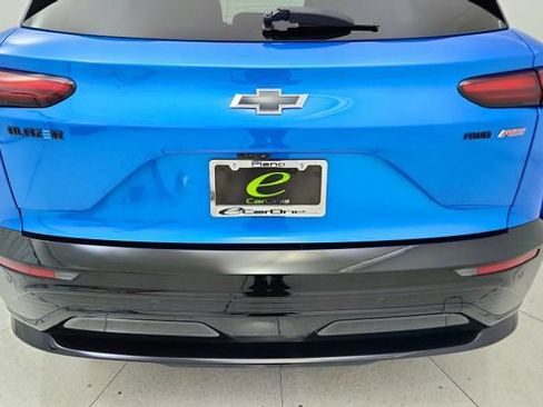 Used 2024 Chevrolet Blazer EV RS image 11