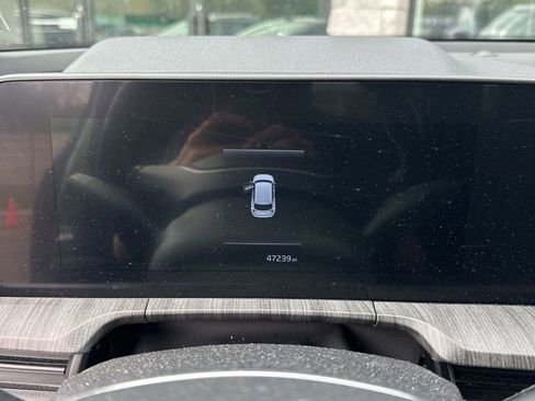 Used 2023 Kia Telluride EX w/ EX Captain's Chair Package AWD/4WD image 11