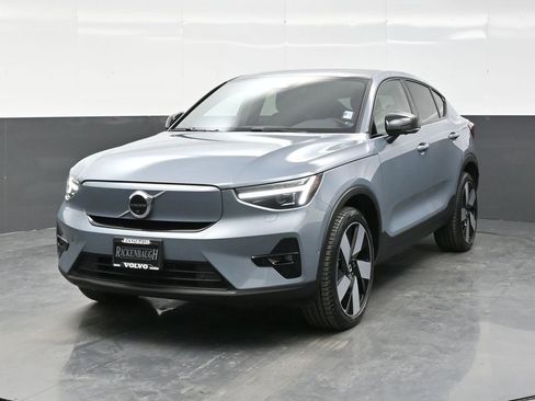 Used 2023 Volvo C40 P8 Recharge Ultimate w/ Protection Package Premier AWD/4WD image 2