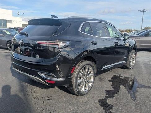 Used 2022 Buick Envision Avenir w/ Technology Package II image 4