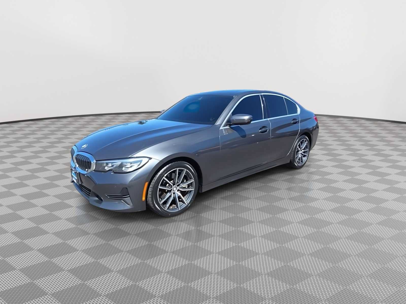Used 2019 BMW 330i Sedan w/ Driving Assistance Package RWD image 4