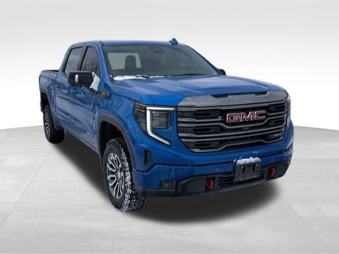 Used 2023 GMC Sierra 1500 AT4 image 3
