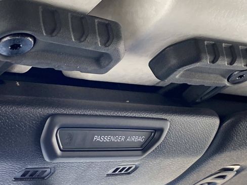 Used 2022 Jeep Wrangler Unlimited Sport AWD/4WD image 30