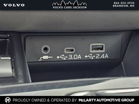 Used 2023 Subaru Outback Premium image 21