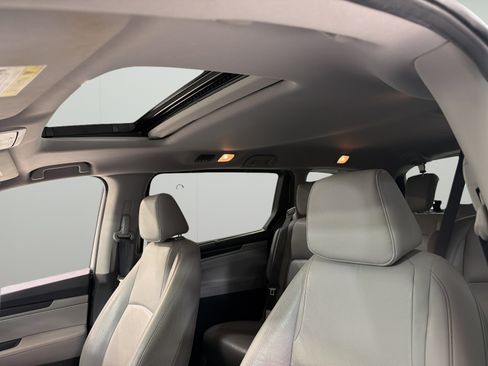 Used 2021 Honda Odyssey EX-L image 17