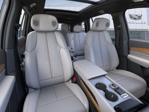 New 2026 Cadillac Vistiq Sport w/ LPO, Floor Liner Package image 16