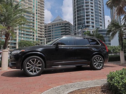 Used 2018 Volvo XC90 T6 Momentum w/ Convenience Package AWD/4WD image 26
