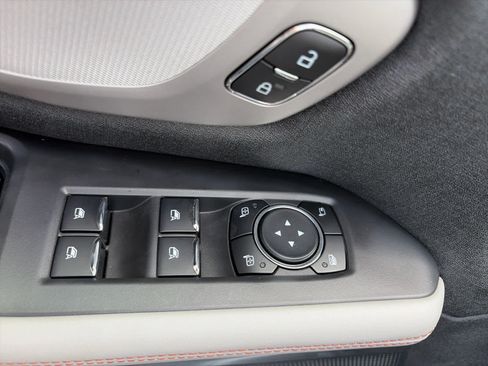 Certified 2025 Ford Expedition Active AWD/4WD image 19