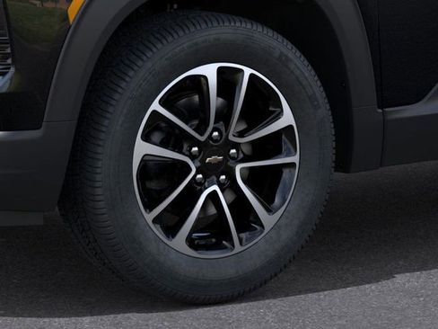 New 2025 Chevrolet TrailBlazer LT w/ Convenience Package image 9