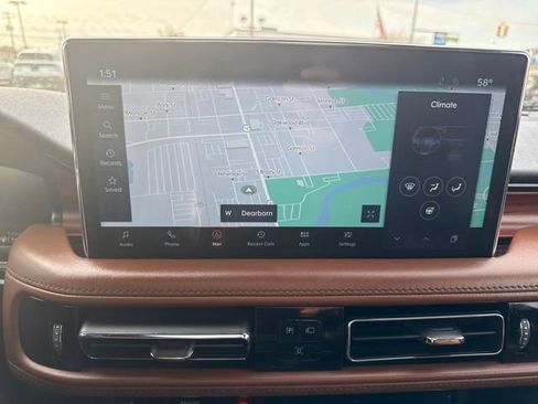 Certified 2023 Lincoln Nautilus Reserve image 24