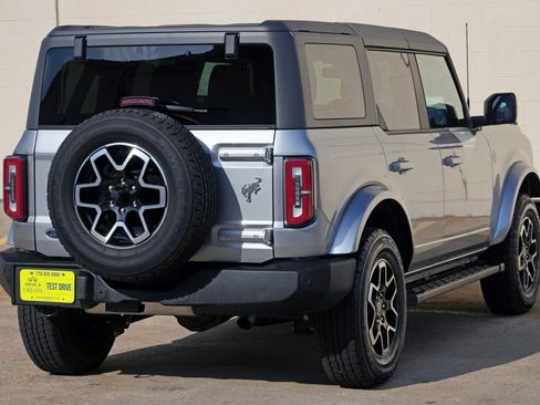 Used 2024 Ford Bronco Outer Banks AWD/4WD image 54