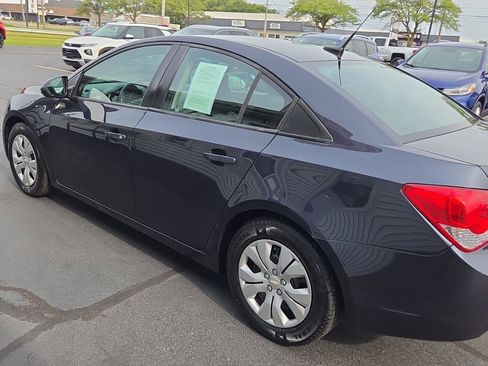 Used 2014 Chevrolet Cruze LS FWD image 18
