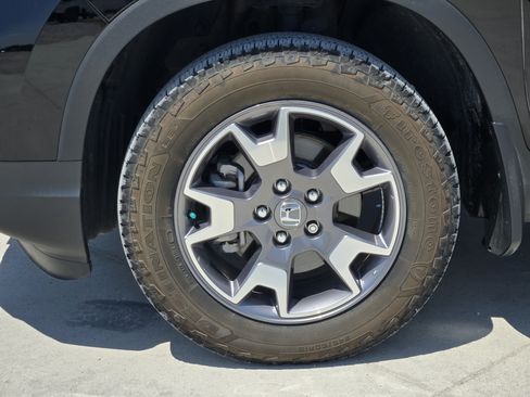 Used 2023 Honda Passport TrailSport image 14