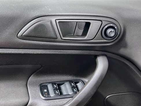 Used 2018 Ford Fiesta SE FWD image 16