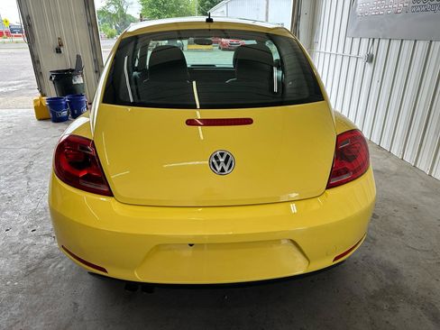 Used 2015 Volkswagen Beetle 1.8T FWD image 4