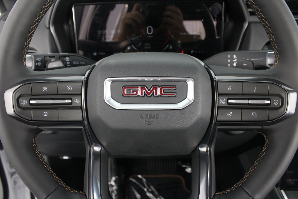 New 2027 GMC Terrain AT4 AWD/4WD image 13