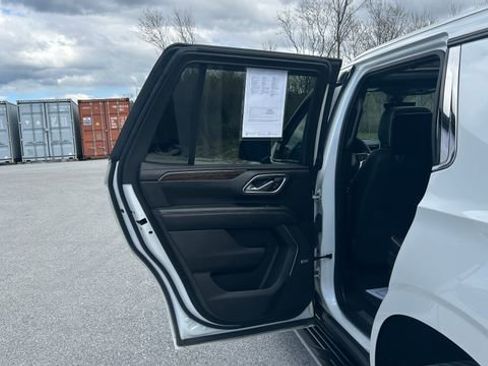 Certified 2021 Chevrolet Tahoe Premier w/ Premium Package AWD/4WD image 32