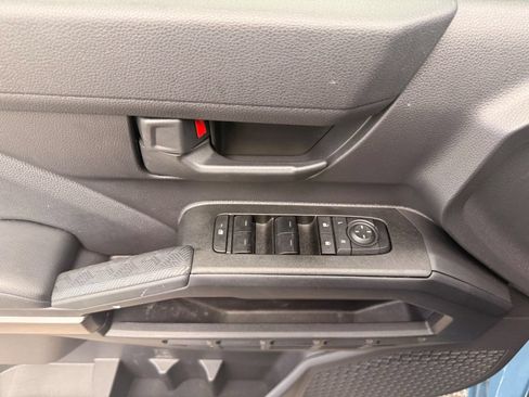 Used 2025 Toyota 4Runner SR5 RWD image 8