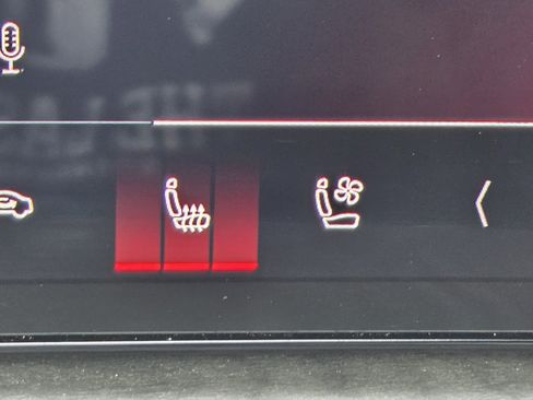 Used 2025 Audi Q5 Premium Plus w/ Premium Plus image 13