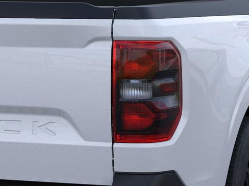 New 2025 Ford Maverick Lariat w/ Black Appearance Package image 43