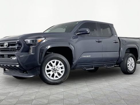 Used 2025 Toyota Tacoma SR5 AWD/4WD image 1